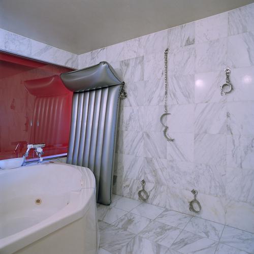 Bondage Bathroom, Hotel Pamplona, Osaka