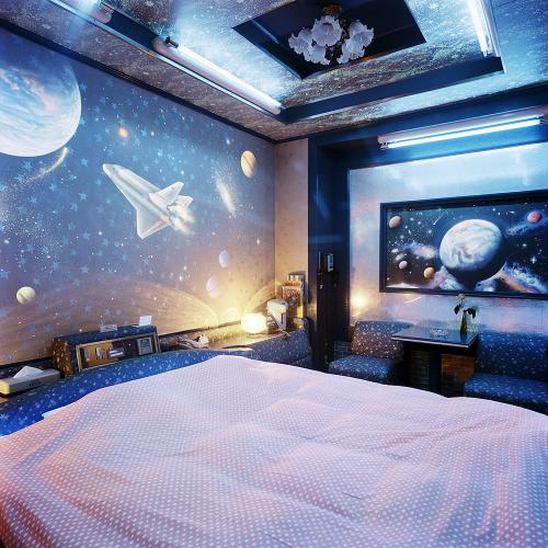 Outer Space Room, Hotel Loire, Osaka