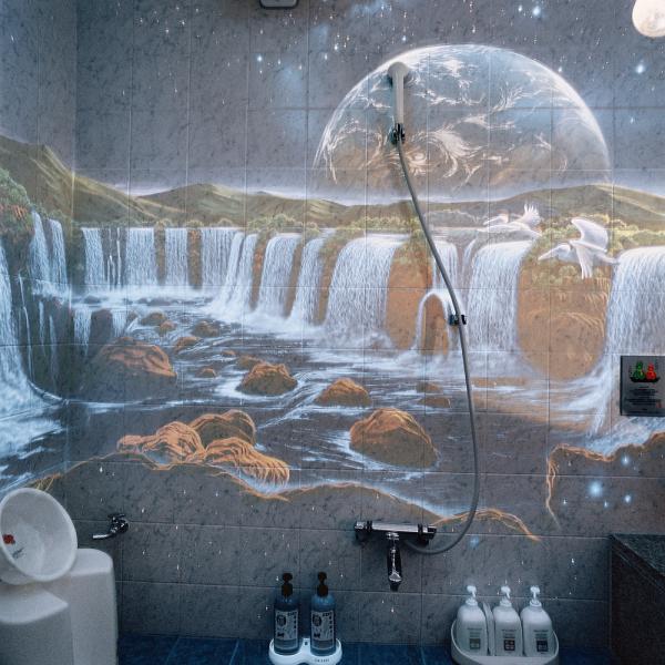 Blacklight Fantasy Bathroom, Snowmans Hotel, Kobe
